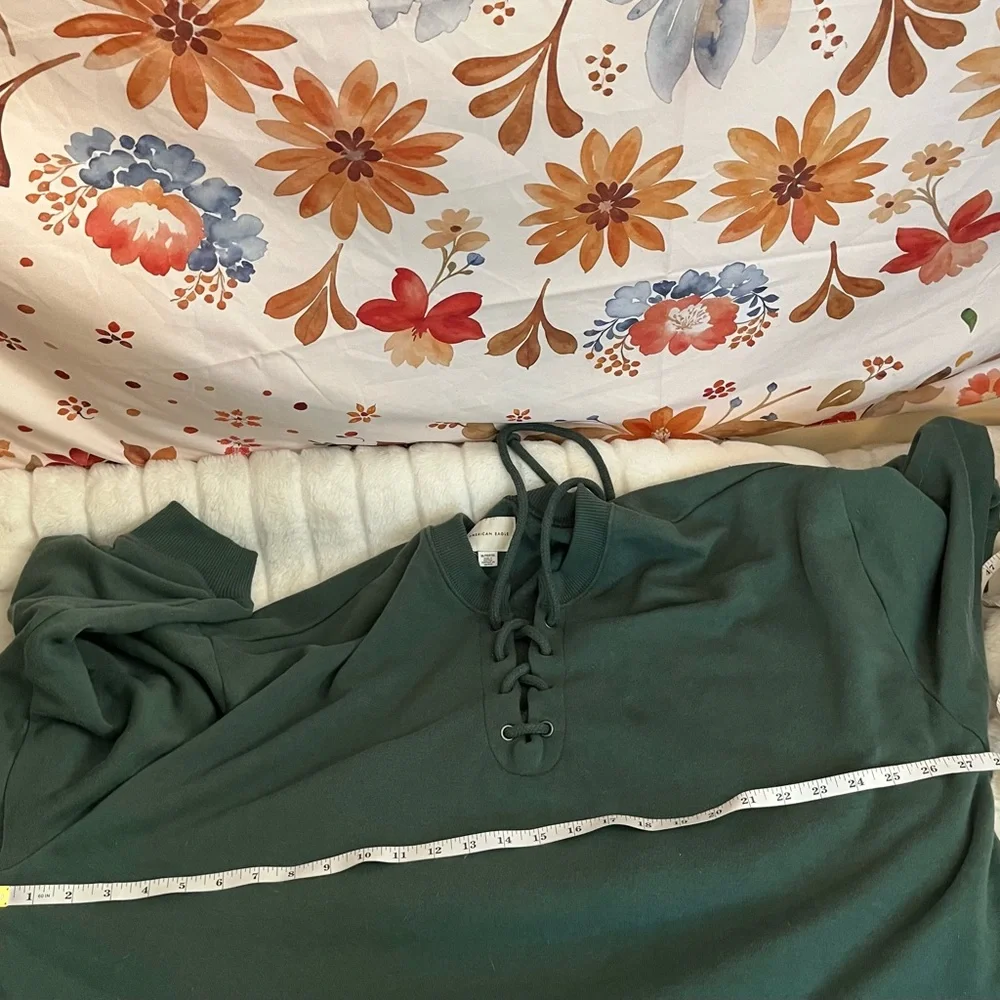 American Eagle Women XL Oversize Dark Hunter Green LaceUp Cozy Travel Sweatshirt - Picture 5 of 8